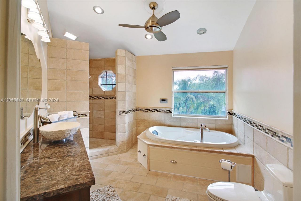 7820 NW 83rd St, Tamarac, FL 33321 Photo