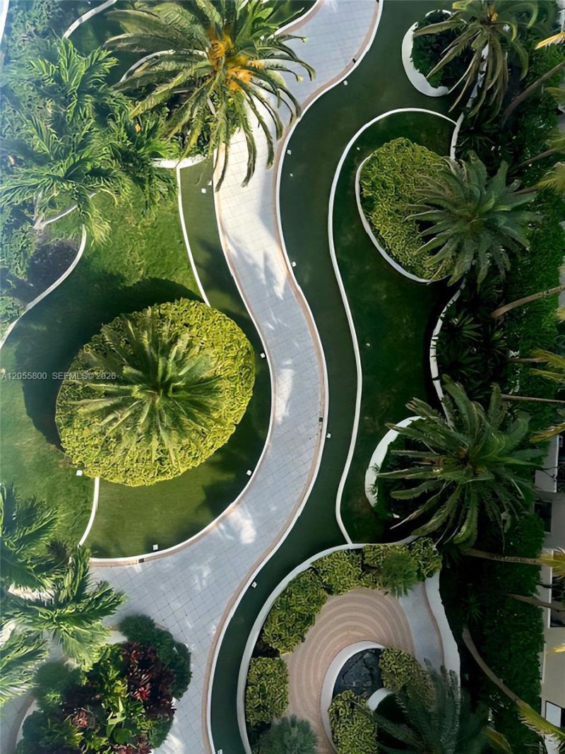 100 Lincoln Rd , Unit 1030, Miami Beach, FL 33139 Photo