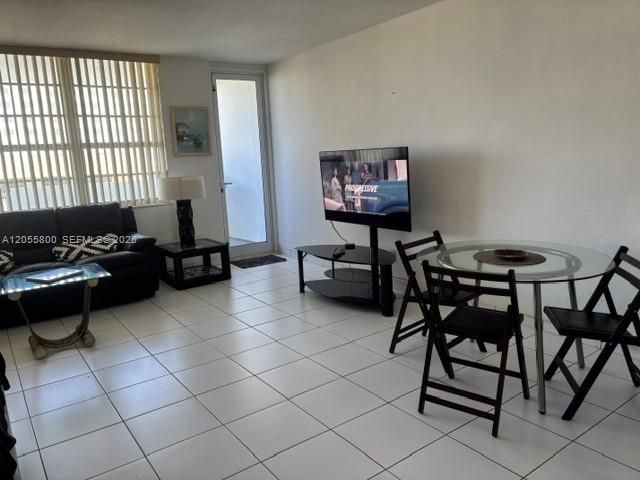 100 Lincoln Rd , Unit 1030, Miami Beach, FL 33139 Photo