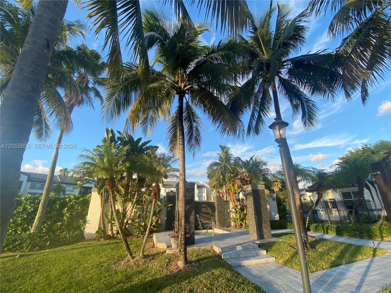 4560 NW 107th Ave , Unit 205-12, Doral, FL 33178 Photo