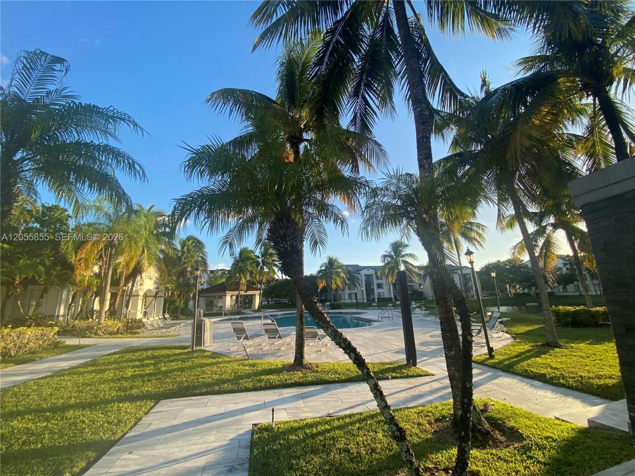 4560 NW 107th Ave , Unit 205-12, Doral, FL 33178 Photo
