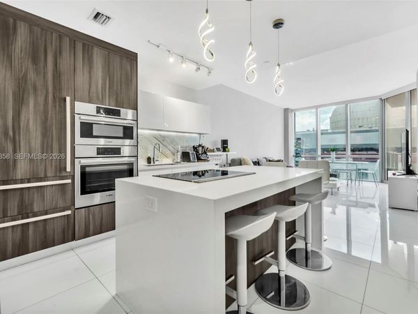 851 NE 1st Ave , Unit 806, Miami, FL 33132