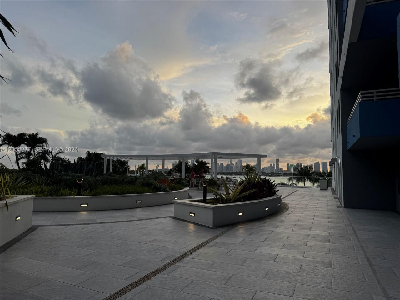 1330 West Ave , Unit 2105, Miami Beach, FL 33139 Photo