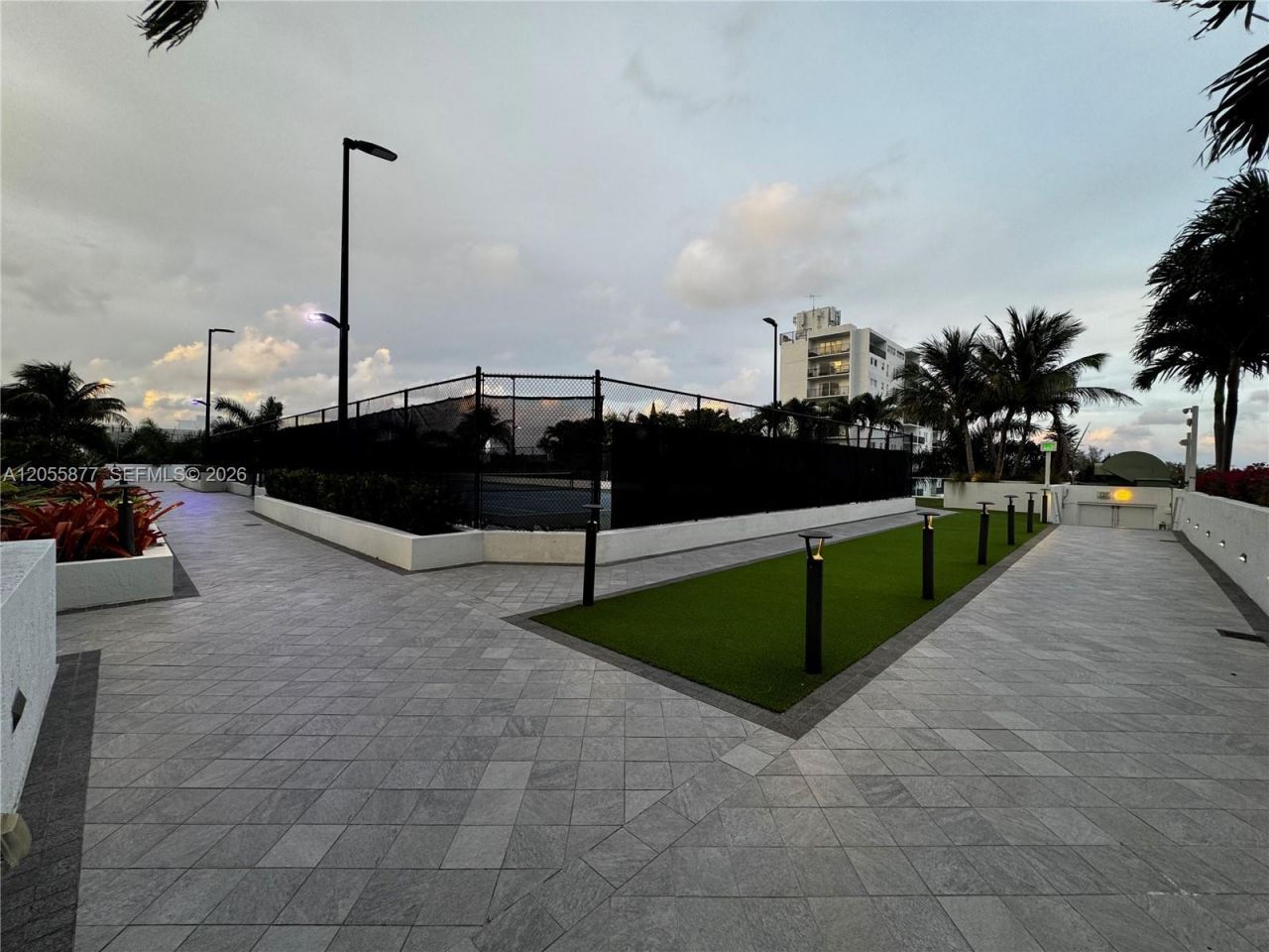 1330 West Ave , Unit 2105, Miami Beach, FL 33139 Photo