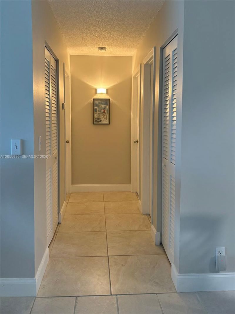 306 Circle Dr S, Unit 203, Boynton Beach, FL 33435 Photo
