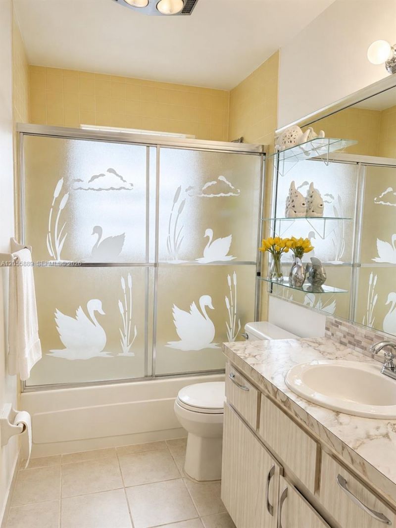 306 Circle Dr S, Unit 203, Boynton Beach, FL 33435 Photo