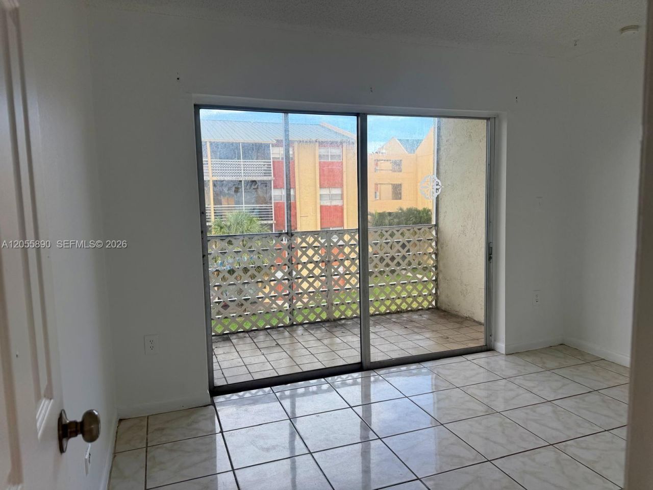 3610 NW 21st St, Unit 311, Lauderdale Lakes, FL 33311 Photo