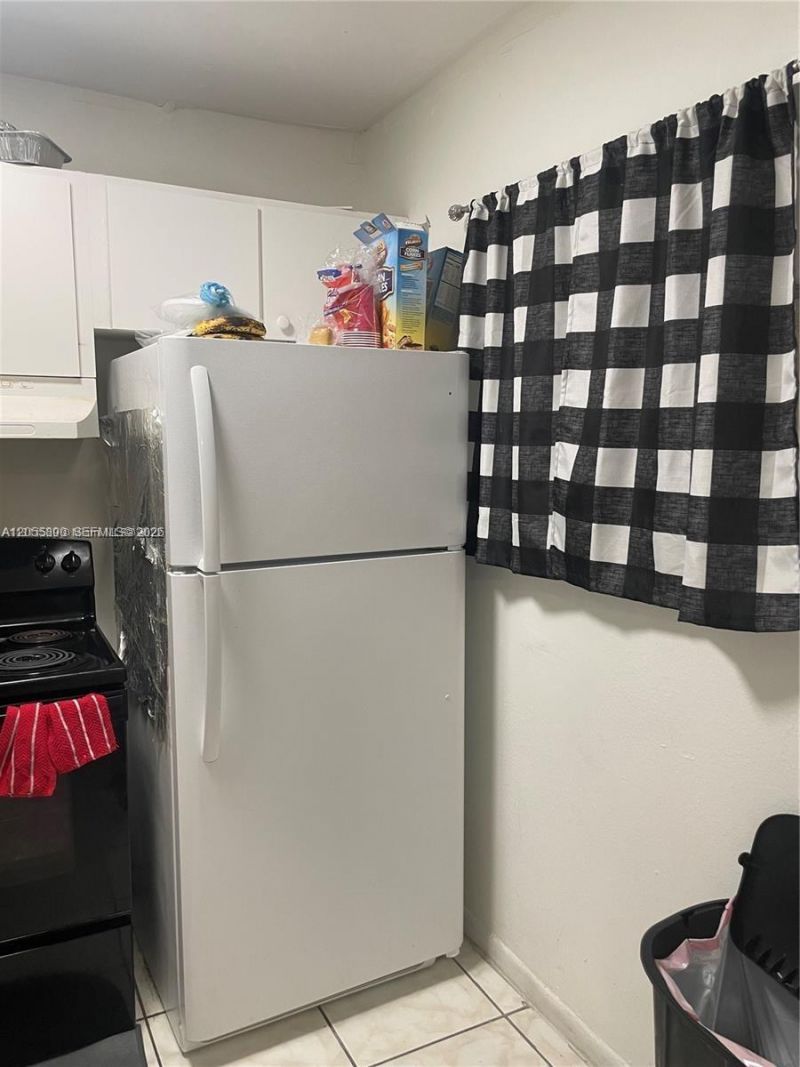 3610 NW 21st St , Unit 311, Lauderdale Lakes, FL 33311 Photo