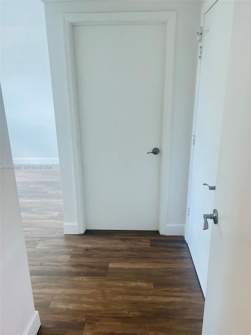 14951 Royal Oaks Ln, Unit 409, North Miami, FL 33181 Photo