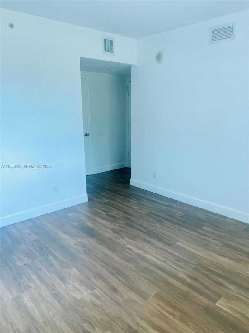 14951 Royal Oaks Ln, Unit 409, North Miami, FL 33181 Photo