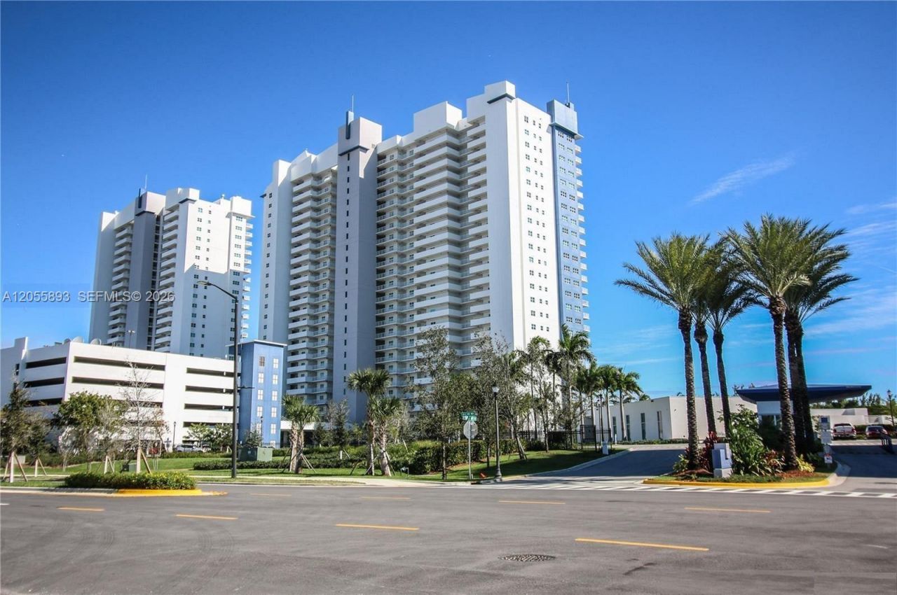 14951 Royal Oaks Ln, Unit 409, North Miami, FL 33181 Photo