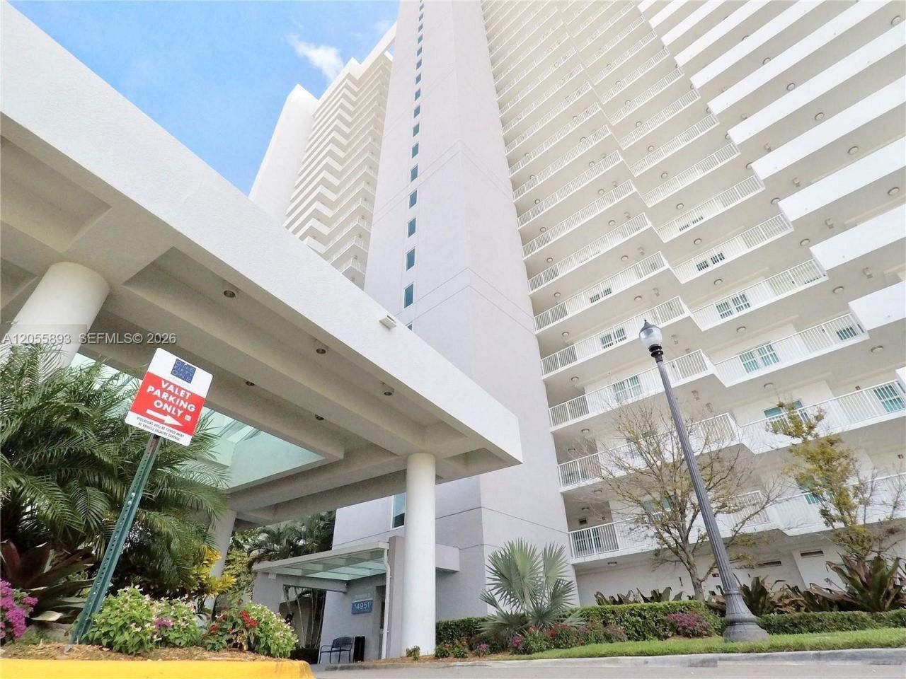 14951 Royal Oaks Ln, Unit 409, North Miami, FL 33181 Photo