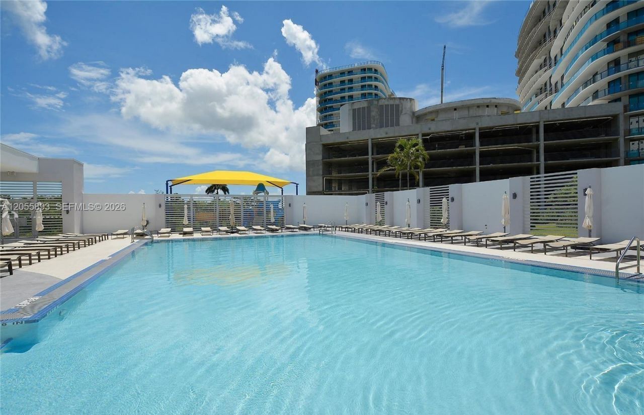 14951 Royal Oaks Ln, Unit 409, North Miami, FL 33181 Photo