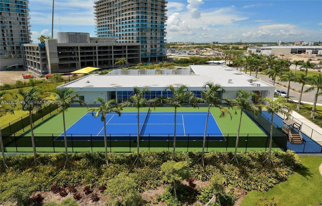 14951 Royal Oaks Ln, Unit 409, North Miami, FL 33181 Photo