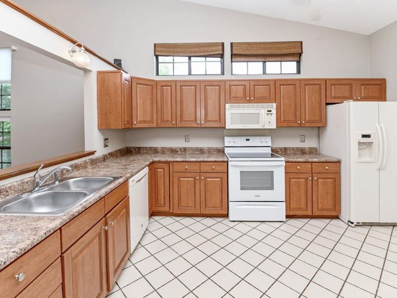5359 Gantzfield Court, Sharonville, OH 45241 Photo 11