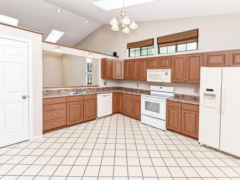 5359 Gantzfield Court, Sharonville, OH 45241 Photo 12