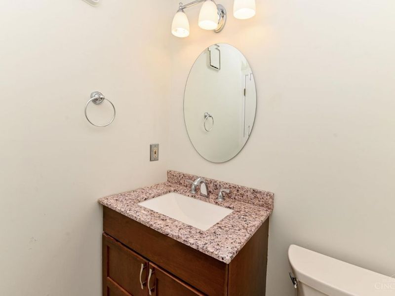 5359 Gantzfield Court, Sharonville, OH 45241 Photo 14