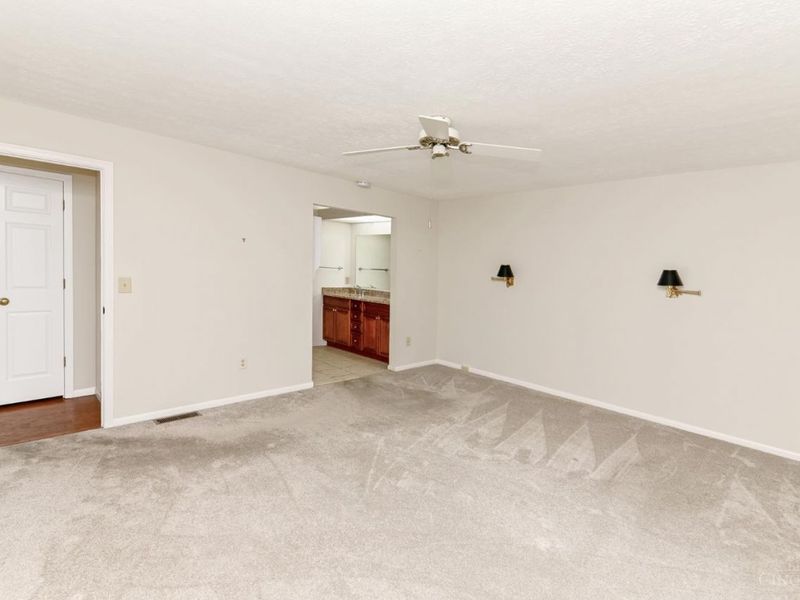 5359 Gantzfield Court, Sharonville, OH 45241 Photo 16