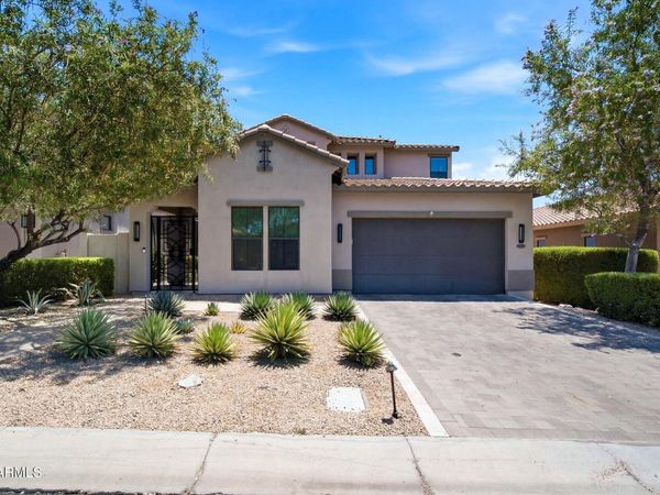 10019 E Hillside Drive E, Scottsdale, AZ 85255