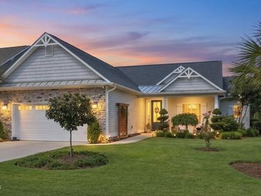 8155 Garden Pointe Drive NE, Leland, NC 28451