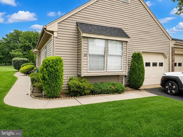 6 B PATRICK HENRY COURT, MONROE TOWNSHIP, NJ 08831