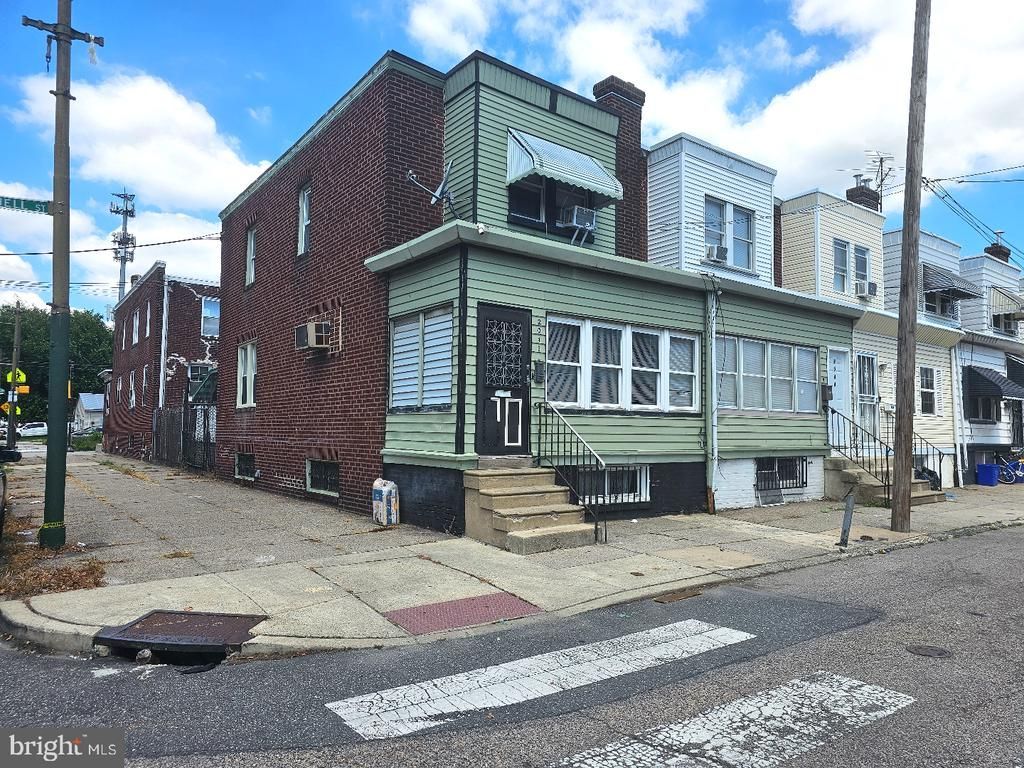 2046 S BUCKNELL STREET , PHILADELPHIA, PA 19145