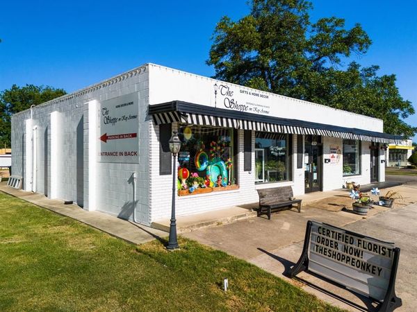 904 S Key Avenue , Lampasas, TX 76550