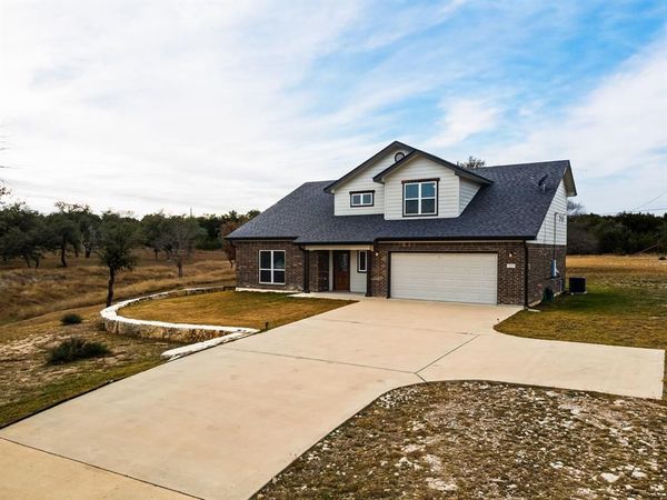 320 Sunrise , Lampasas, TX 76550