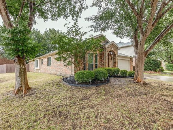 11528 Cactus Springs Drive , Fort Worth, TX 76244