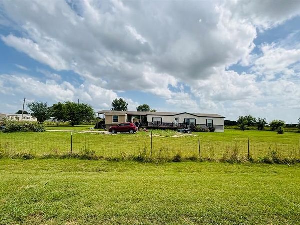 6629 Laurel Lane, Joshua, TX 76058