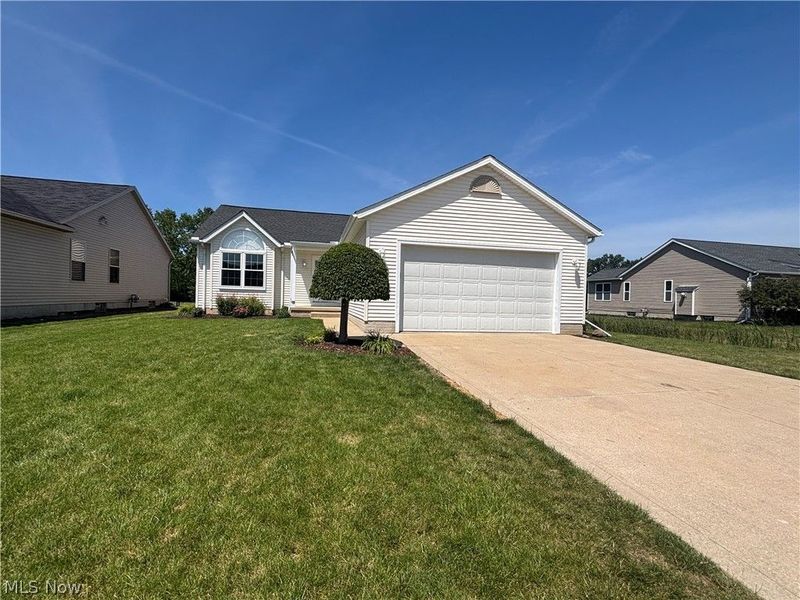 5788 W Breezeway Drive, North Ridgeville, OH 44039 Photo 1