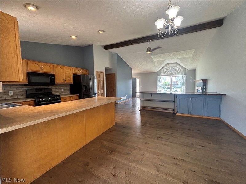 5788 W Breezeway Drive, North Ridgeville, OH 44039 Photo 8