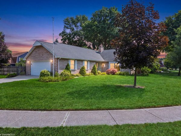 1461 Silverbrook Lane, St. Joseph, MI 49085