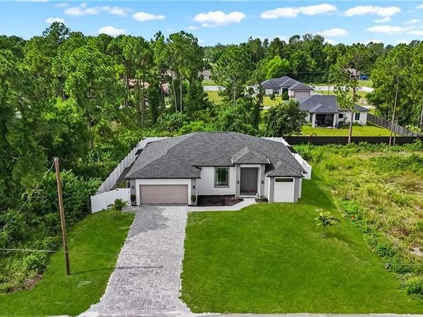2711 18th ST W, LEHIGH ACRES, FL 33971