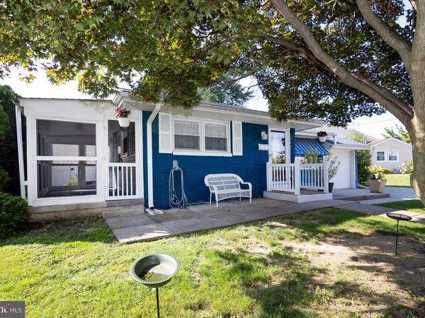 6 S BELL ROAD, BELLMAWR, NJ 08031