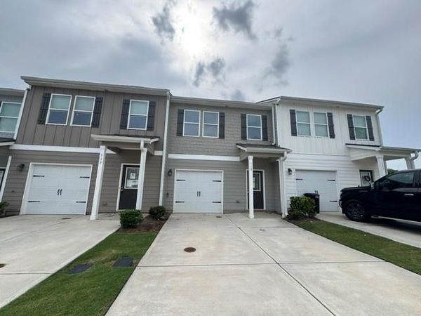 119 Village Green Drive, Adairsville, GA 30103