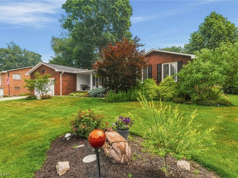 5308 Lindenwood Street, Louisville, OH 44641 Photo 2