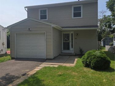 131 David Avenue , Rochester, NY 14620