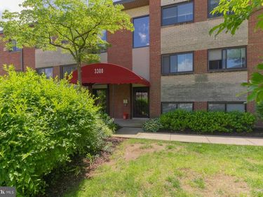 3300 S 28TH STREET , Unit 301, ALEXANDRIA, VA 22302