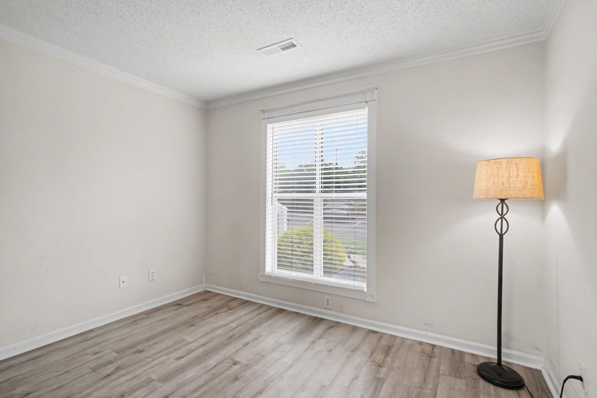 4396 Baldwin Ave.  Photo 13