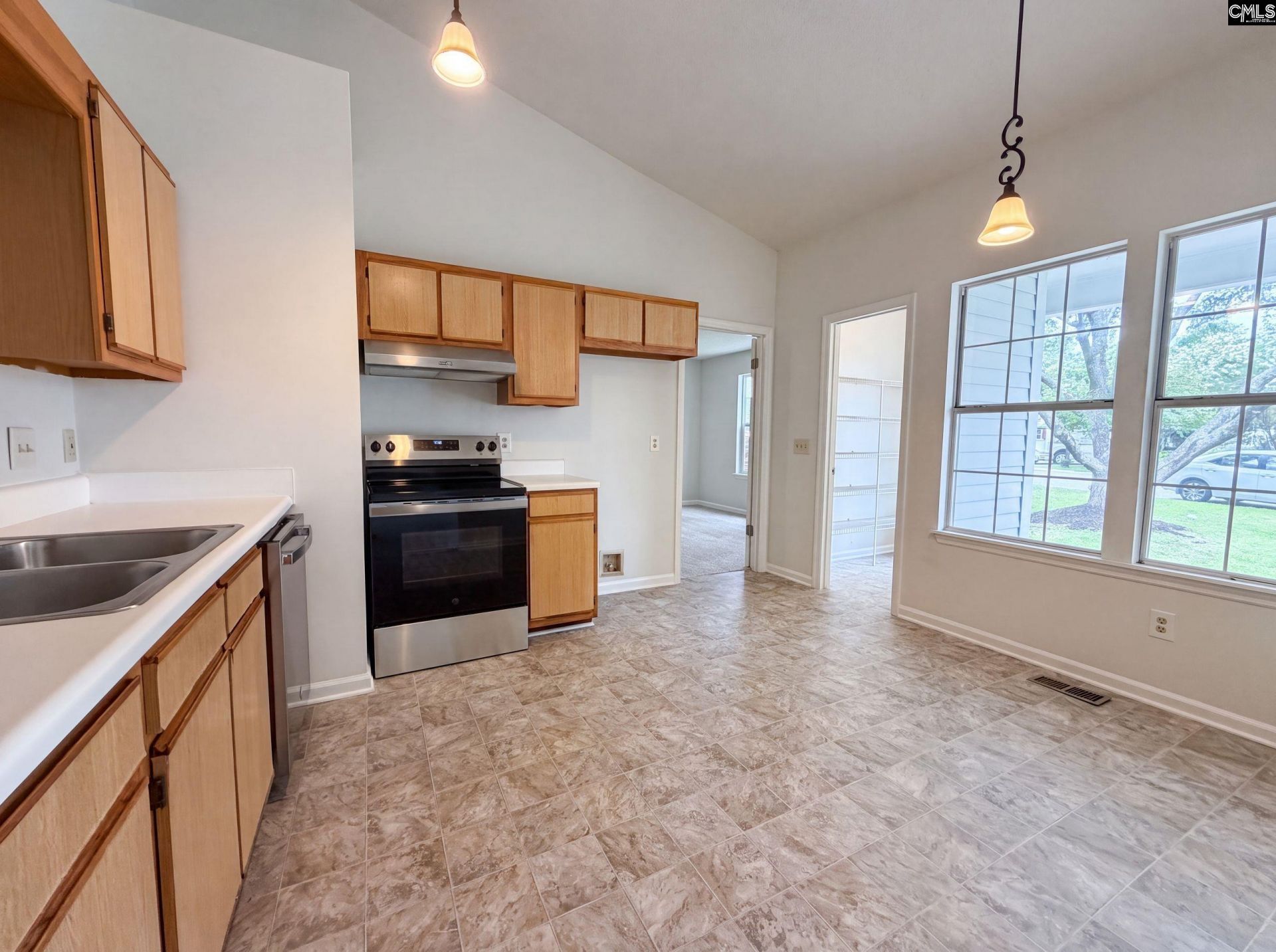 204 N Crossing Drive  Photo 14