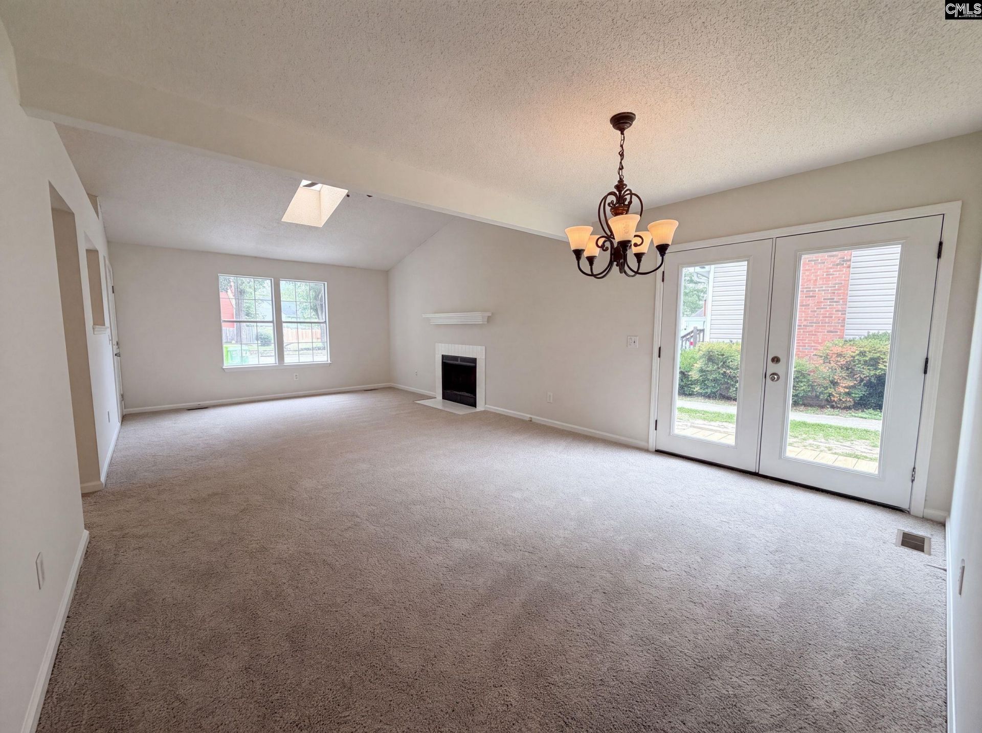 204 N Crossing Drive  Photo 16