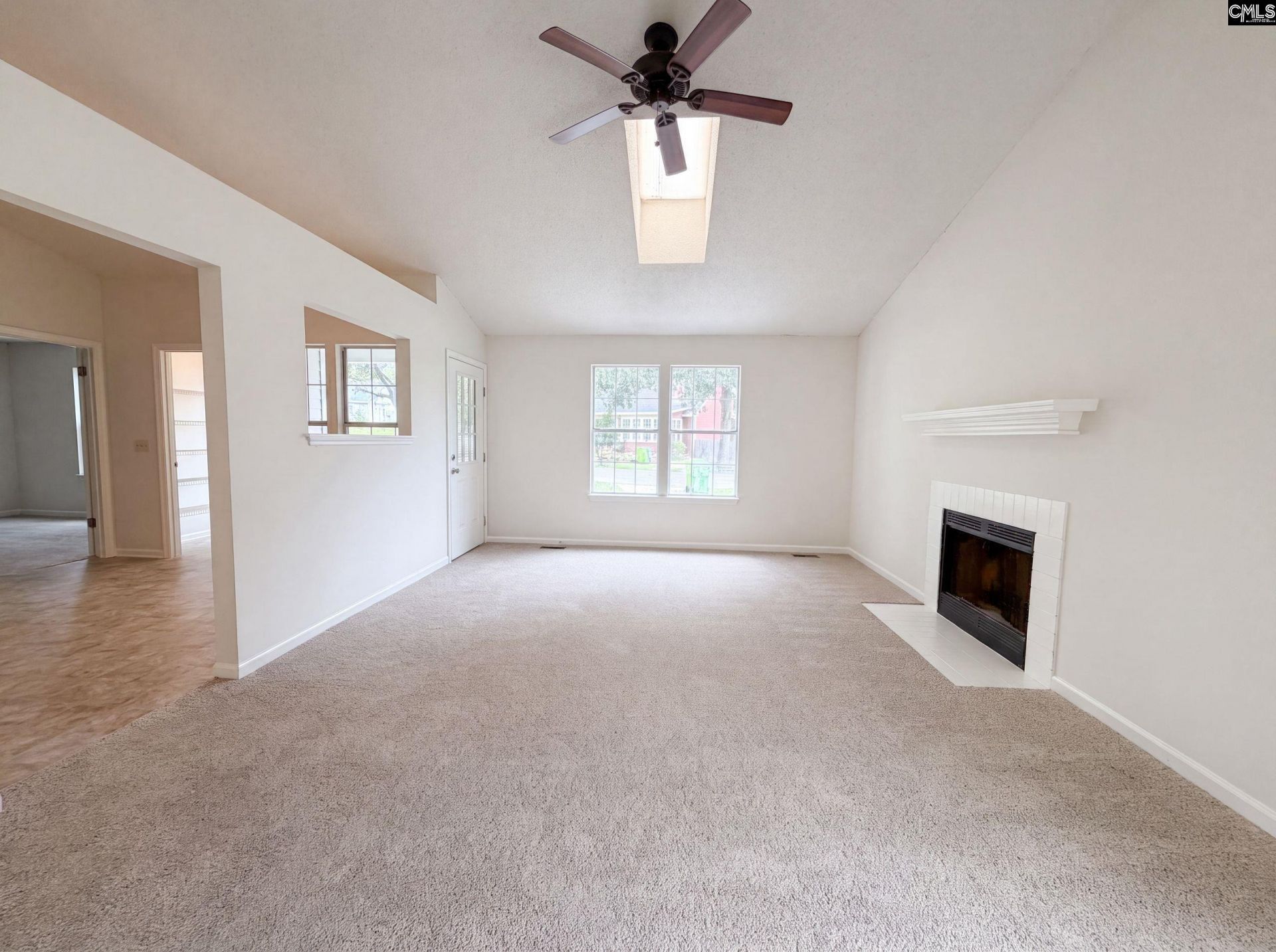 204 N Crossing Drive  Photo 17