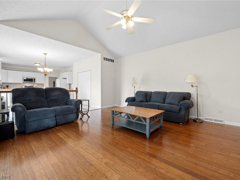 17118 Woodlawn Court, Strongsville, OH 44149 Photo 18