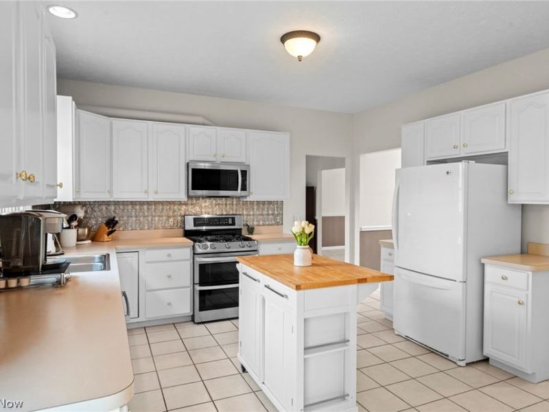 17118 Woodlawn Court, Strongsville, OH 44149 Photo 25