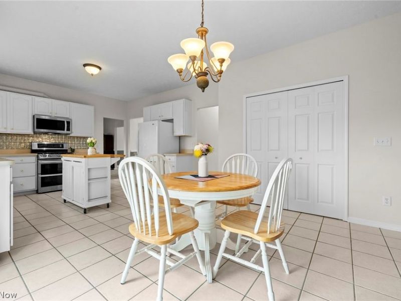 17118 Woodlawn Court, Strongsville, OH 44149 Photo 26