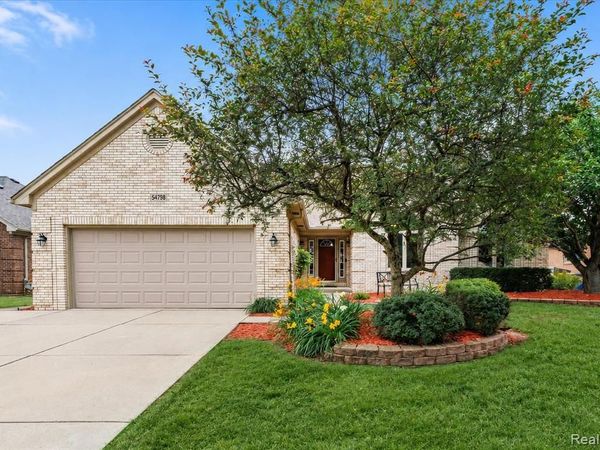 54798 Jack Drive, Macomb Twp, MI 48042
