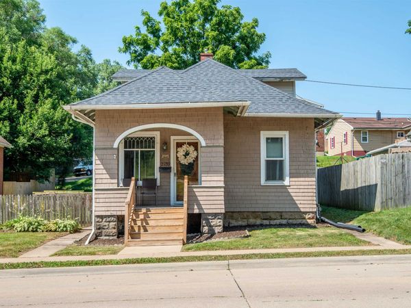 2739 Burden Street, Dubuque, IA 52001