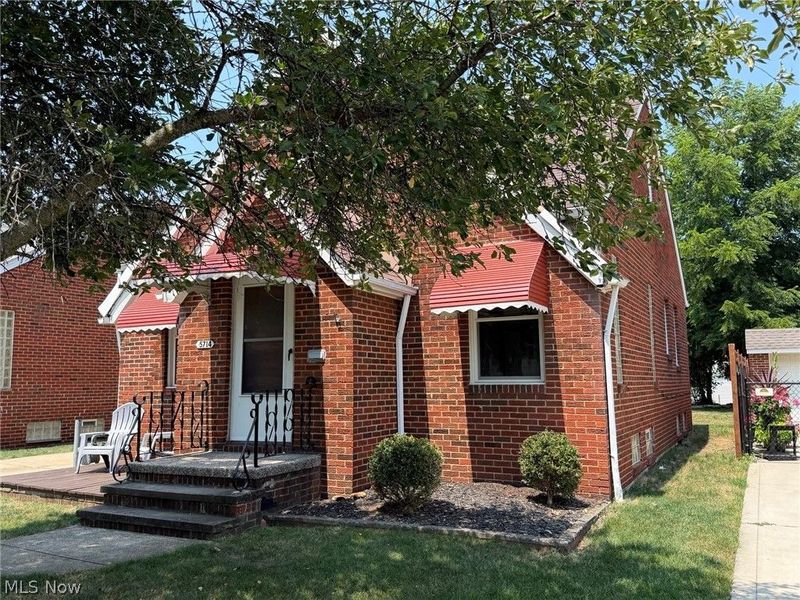5714 Gilbert Avenue, Parma, OH 44129 Photo 2