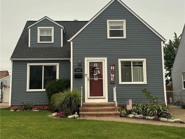5502 Renwood Drive , Parma, OH 44129